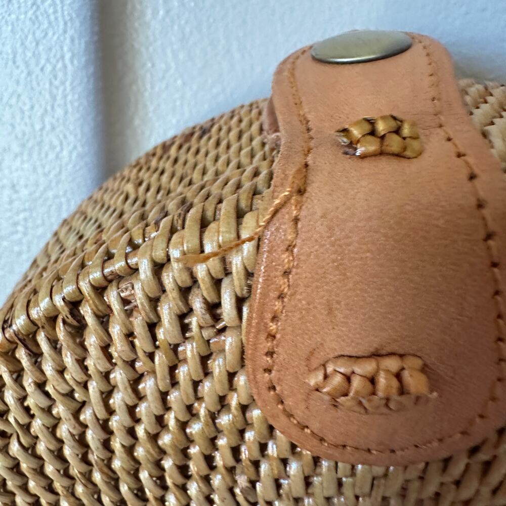 Boho Handwoven Round Rattan Crossbody Purse Flower Weaving Bali Bag Leather - Picture 12 of 12